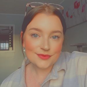 Meet your Posher, Ashleh